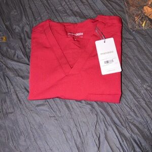 NWT Mandala Mens Scrub Top